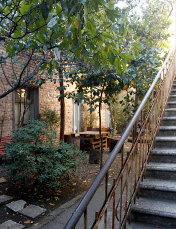 Colors Hostel Tbilisi ภายนอก รูปภาพ