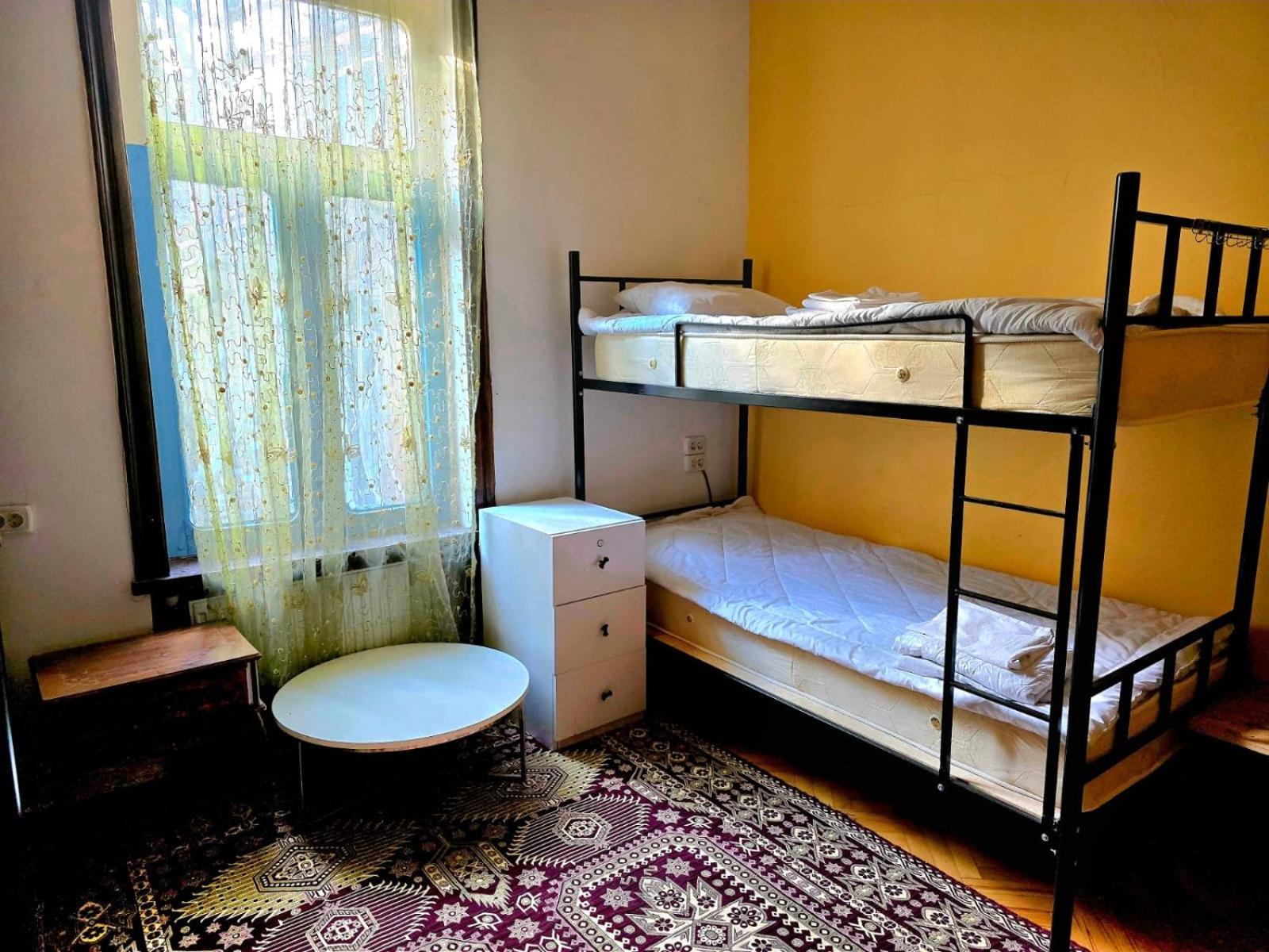 Colors Hostel Tbilisi ภายนอก รูปภาพ