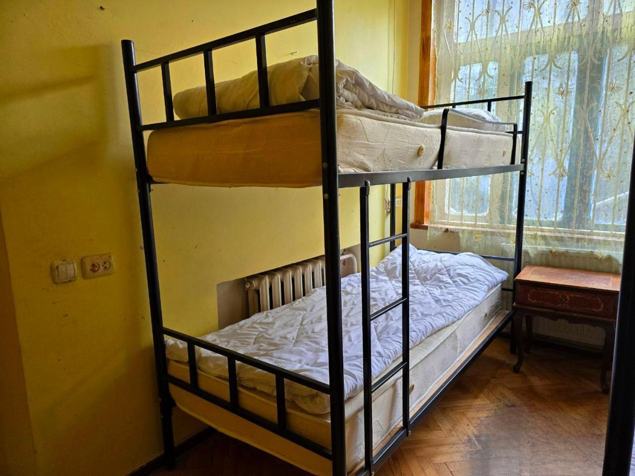 Colors Hostel Tbilisi ภายนอก รูปภาพ