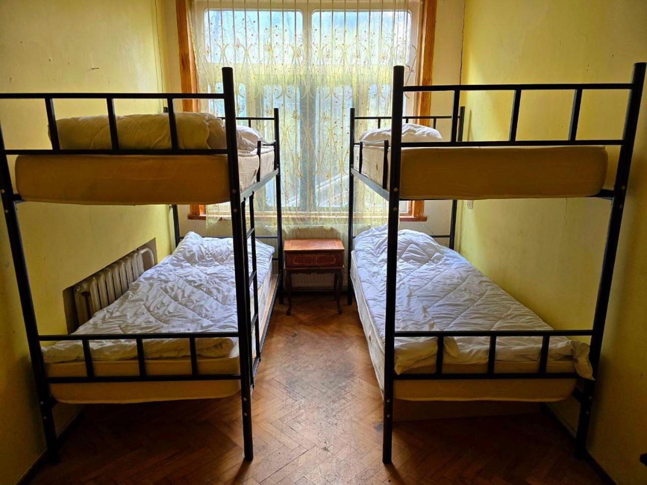 Colors Hostel Tbilisi ภายนอก รูปภาพ