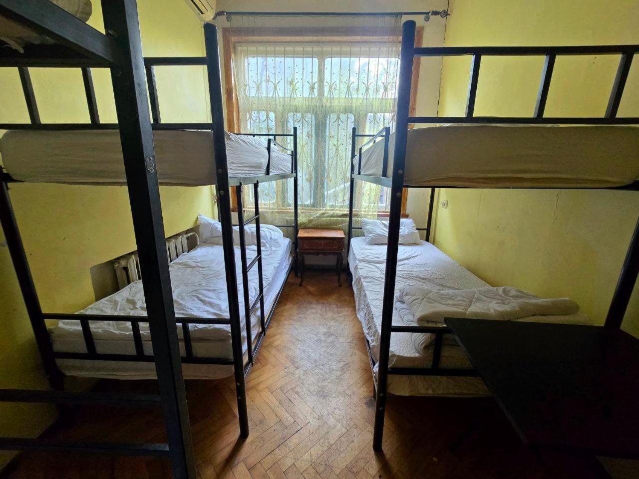 Colors Hostel Tbilisi ภายนอก รูปภาพ