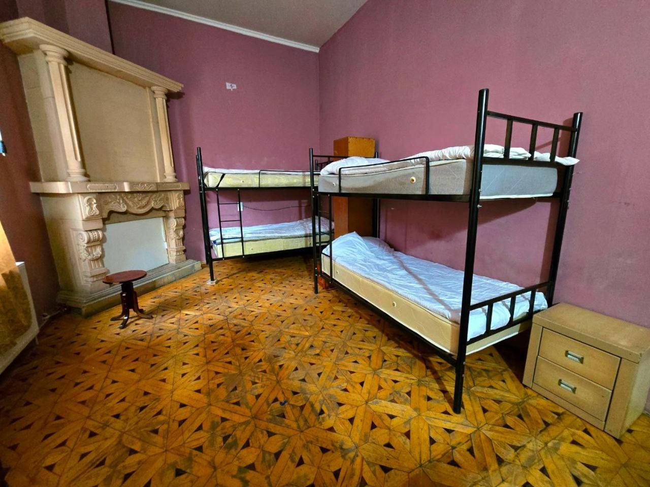 Colors Hostel Tbilisi ภายนอก รูปภาพ