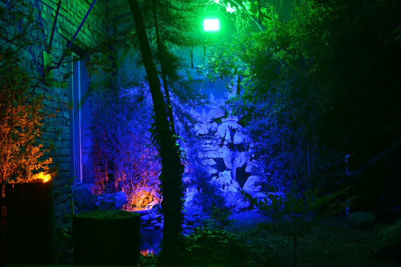 Colors Hostel Tbilisi ภายนอก รูปภาพ