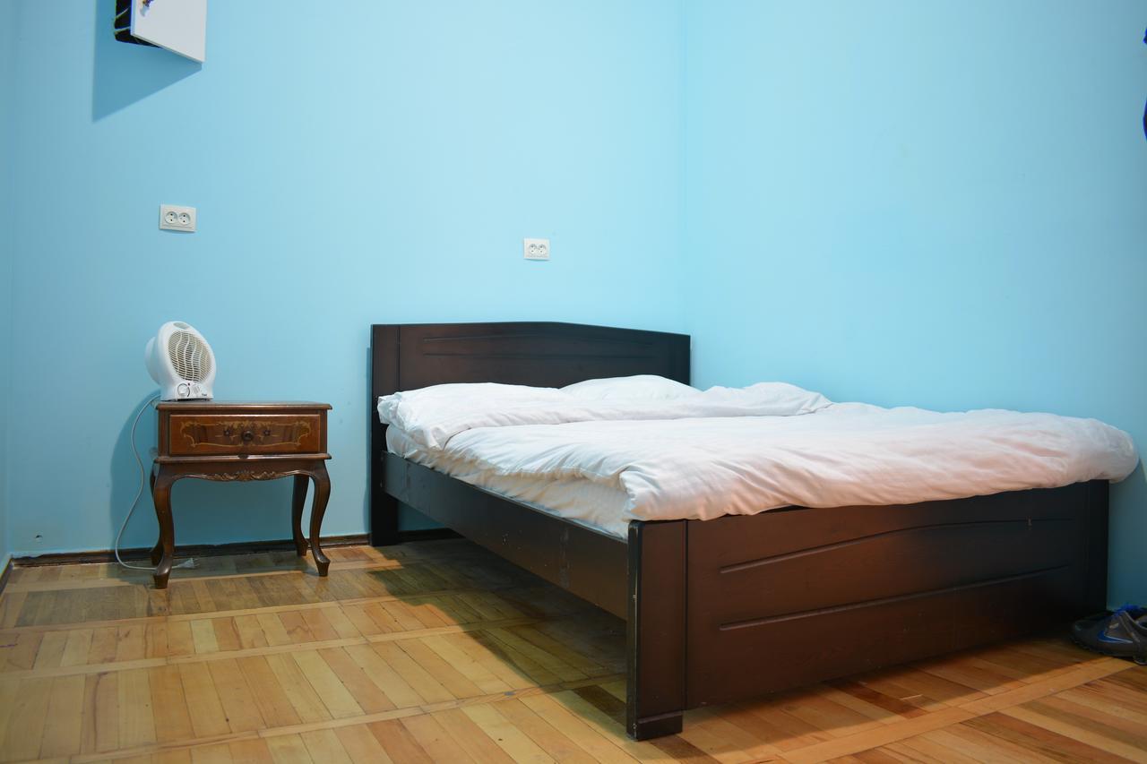 Colors Hostel Tbilisi ภายนอก รูปภาพ