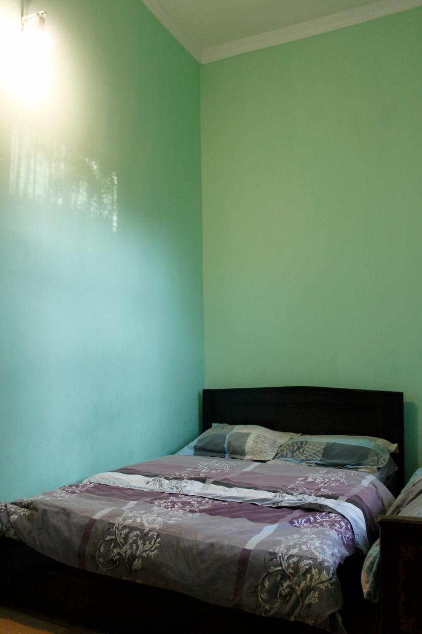 Colors Hostel Tbilisi ภายนอก รูปภาพ